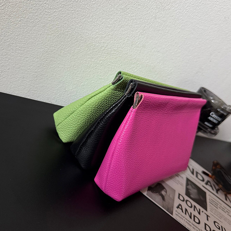 Borsa Portacellulare in Vera P - Luxury Skincare Women recensione e prezzo