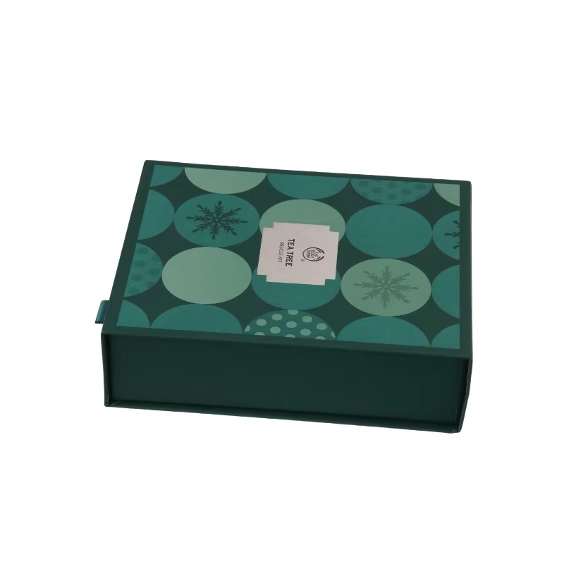 Scatola di Lusso Personalizzat - Luxury Skincare Gift Box recensione e prezzo