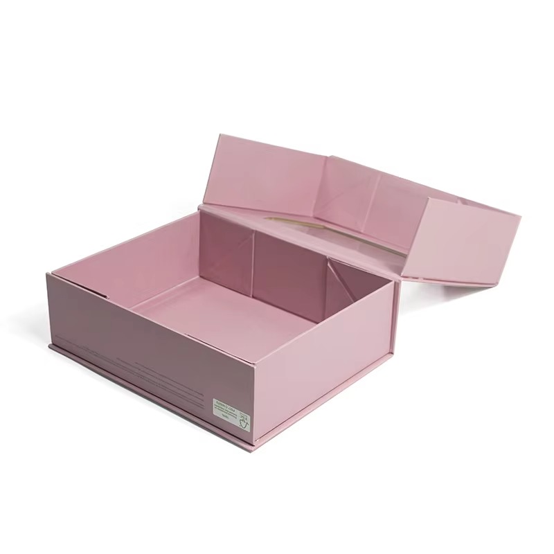 Scatola Regalo di Lusso con Lo - Luxury Skincare Gift Box recensione e prezzo